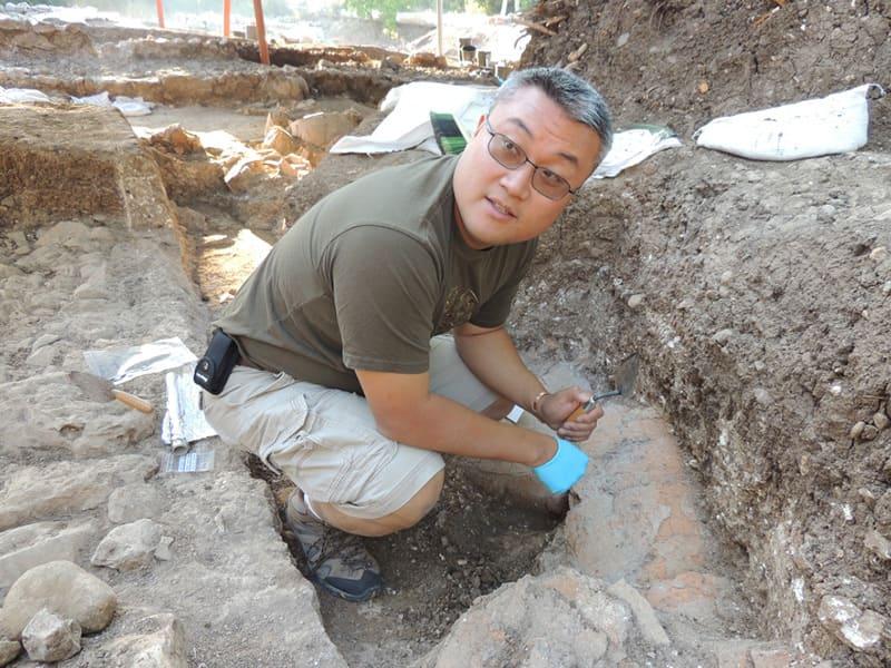 Dr. Koh excavating at Tel Kabri